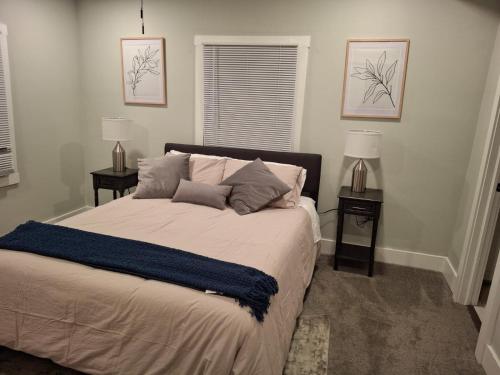 Luxury 4 Large Bedrooms with 5 Beds and 3 Baths, a Quiet Street in Cascade Area in Atlanta, USA