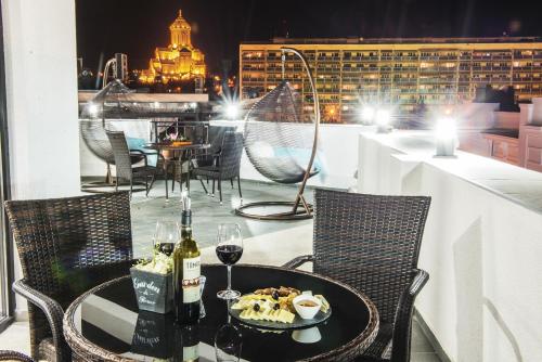 Terraza/balcón, Tbilisi Inn in Tiflis