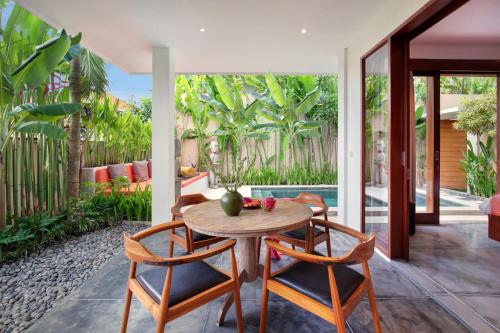 You think you know Canggu - Think again! Stunning LARGE LUXXE 7bed Villa - image 3