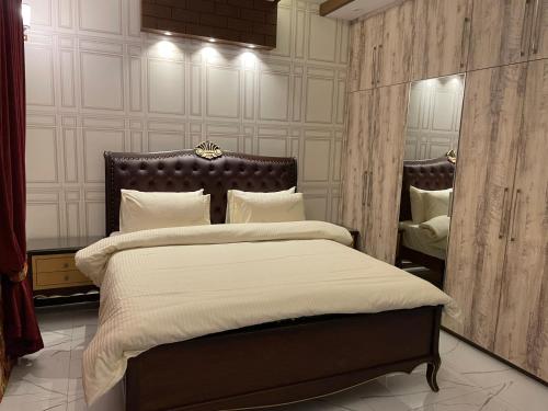 Exective Guest House Dha Phase 3 Lahore - image 10