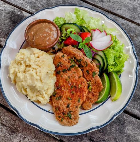 Hotel Jaguar Inn Tikal