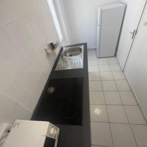 Studio avec Clim 5 min Gare St-Charles & Vieux-Port WiFi, Marsylia (zdjęcie 6)