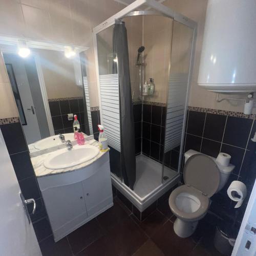 Studio avec Clim 5 min Gare St-Charles & Vieux-Port WiFi, Marsylia (zdjęcie 9)