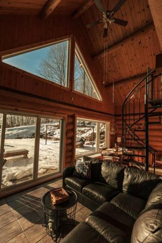 Le Petit Domaine Caché - Lac-Simon (Le Petit Domaine Cache - Lac-Simon) in 杜莫爾(QC)