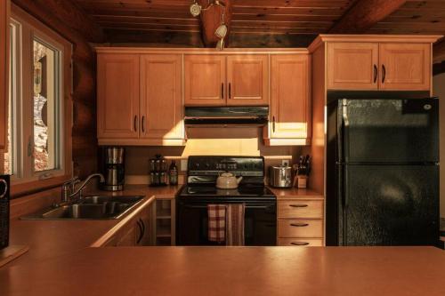 Le Petit Domaine Caché - Lac-Simon (Le Petit Domaine Cache - Lac-Simon) in 杜莫爾(QC)