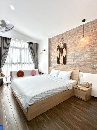 Moon Homestay near Hoang Anh