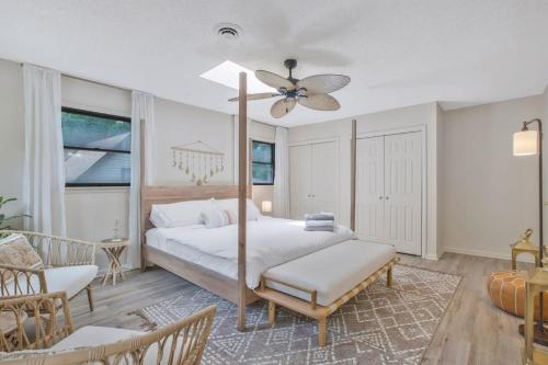 Caribbean Themed Pool Home - 25 min to USNA in Stevensville, USA