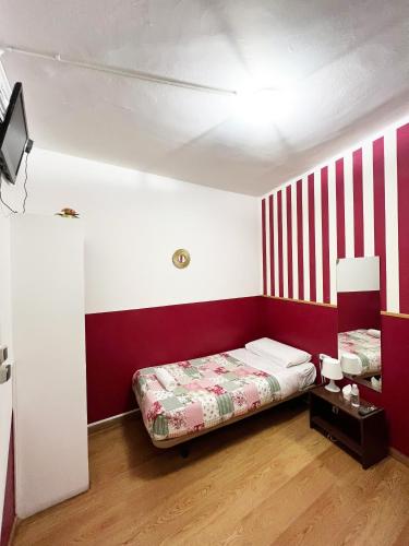 Hostal La Casa de La Plaza - image 8