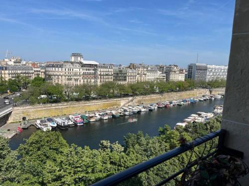 70m² sur la Seine, vue magnifique sur tout Paris ! - Location saisonnière - Paris