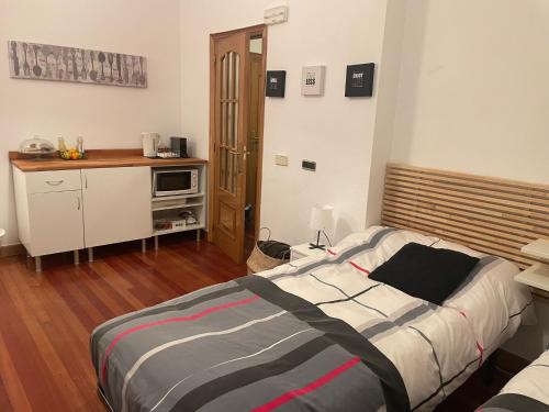 Las 5 Bes- Estudio bed&breakfast