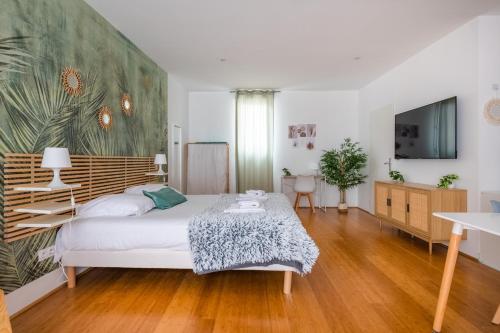 Le Bambou: Grand studio au calme, Climatisé, 5 min de la Gare, Bordeaux (Foto 8)