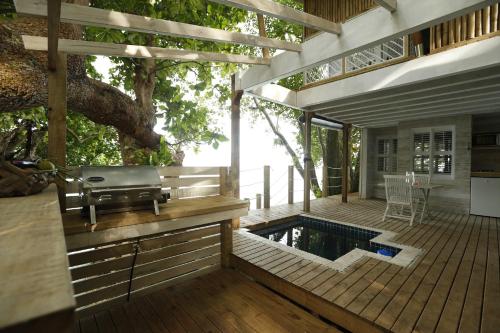 Hidden Cove Eco Retreat