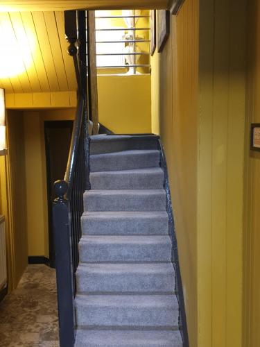 BELLFIELD HOUSE BELLFIELD HOUSE