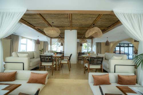 酒吧/Lounge Bar, GREAT WHITE HOTEL in 聖金