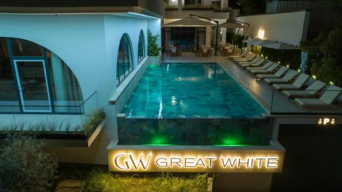 景觀, GREAT WHITE HOTEL in 聖金
