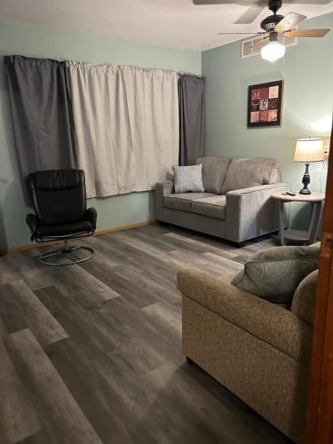 Lodge 305 Complete Fully Furnished House in Phillipsburg (KS)