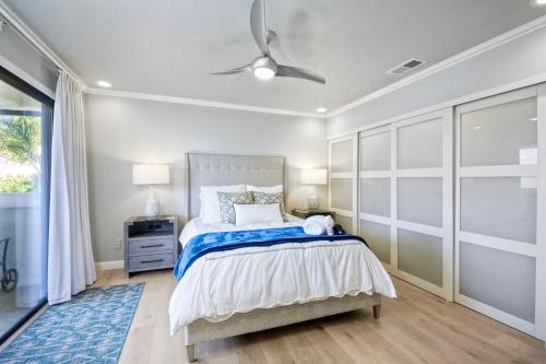 Coastal Bliss - Seashell Cove Retreat - Luxury Living Steps from Beach & Lagoon in Carlsbad, USA