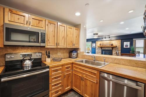 The Village - Wetterhorn - #3404 Condo - image 11