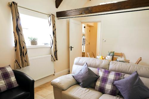 Bramble Barn - Private Sauna and Hot Tub, Filey (foto 5)