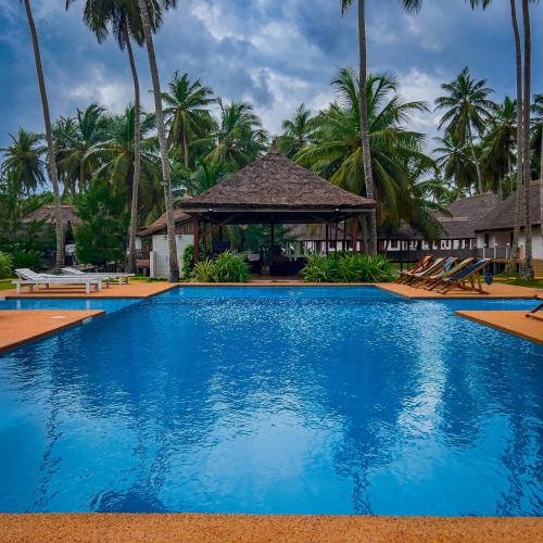 Swimming pool, Sabbat Plage in Assinie