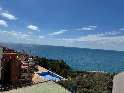 Magnifique appartement entièrement rénove avec vue relaxant sur la mer.