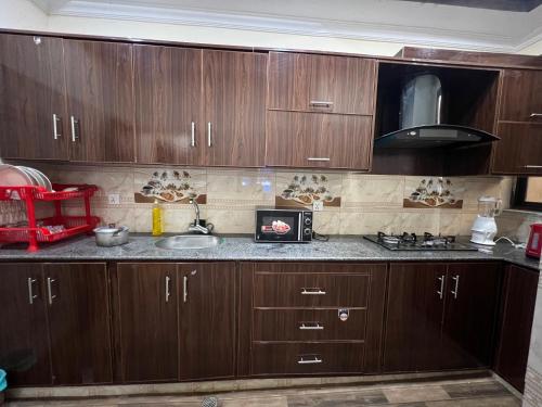 Home in Islamabad - image 10
