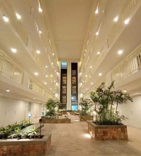 Lobby, Verdon Parc Davao City w/ balcony by darpm in Ecoland