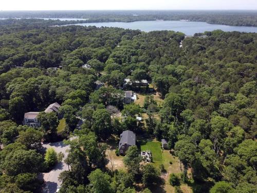 Deeded rights to Seymore Pond Great Backyard with Firepit in Brewster, USA