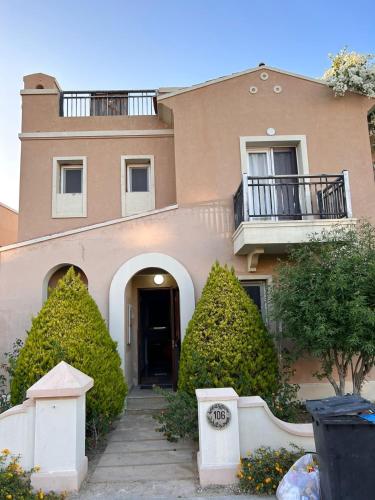 숙소 외관, Bait Karim - Twin Villa with roof & juccuzi in 자위야트 아일라트 누