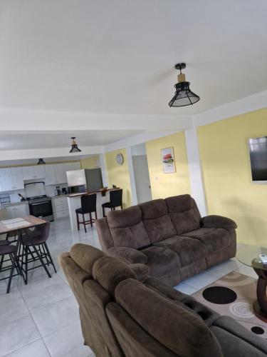 mountain view apartment 2 - image 3