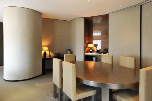 55397410 Armani Hotel Dubai, Burj Khalifa