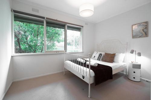 Doncaster East Garden 2br House