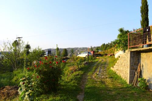 Farm House in Simla Mashobra