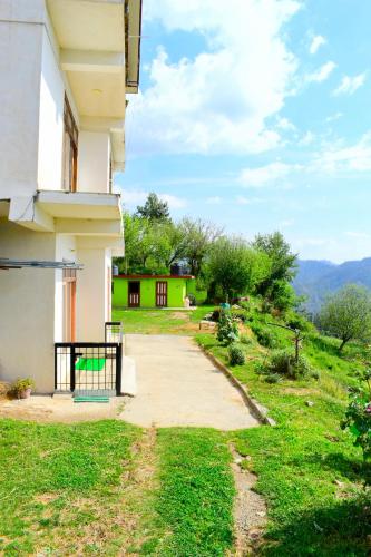 Farm House in Simla Mashobra