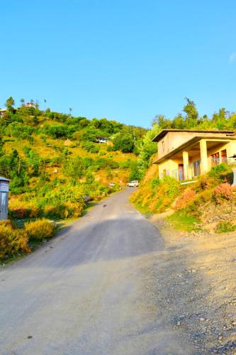 Farm House in Simla Mashobra