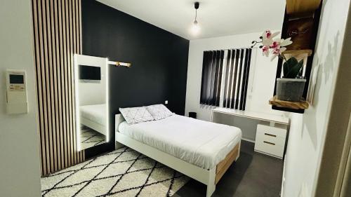 Maison 120m, piscine,jardin, parking, boulodrome in Sainte-Cecile-les-Vignes (Alpes)