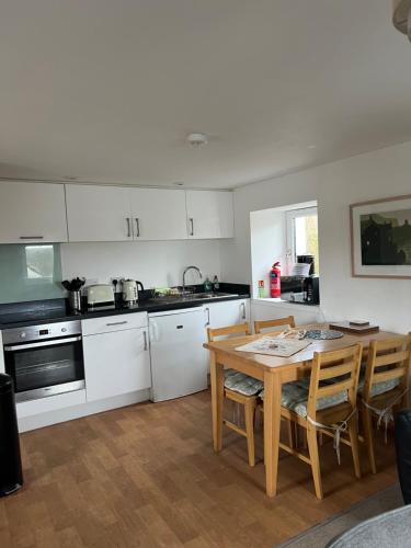 Eviedale Cottages - image 3