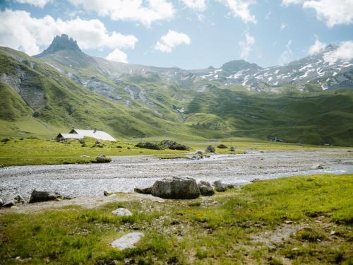 Berg- & Naturhotel Engstligenalp - image 9