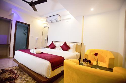 room detail thumbnail 0