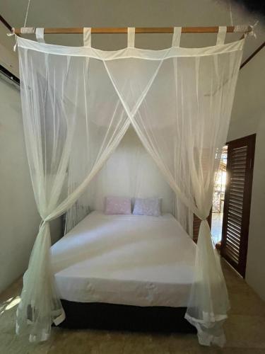Elephant House and Bungalows Gili Air 4