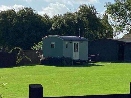 Willow Shepherd Hut