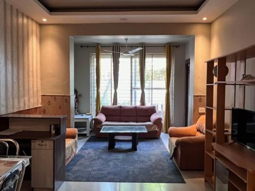 Two-Bedroom Suite image 9
