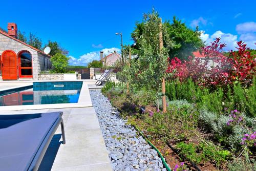 Vacation house Rubi 3