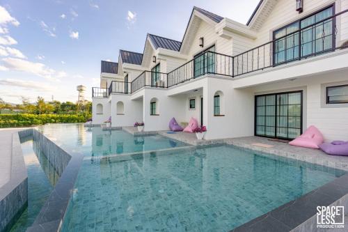 The Autumn Creek ChiangRai