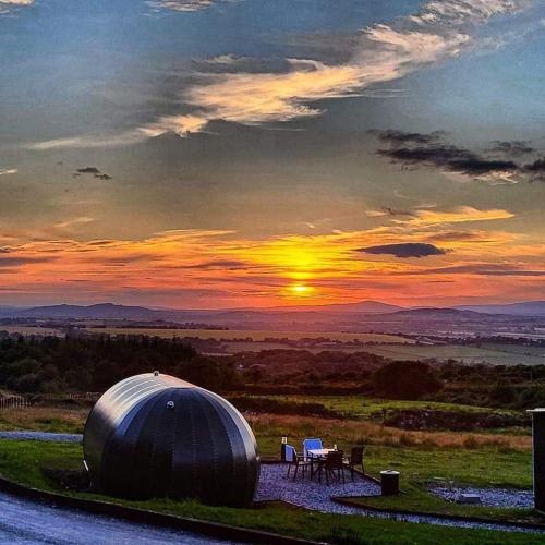 View, Forth Mountain Glamping in Barntown