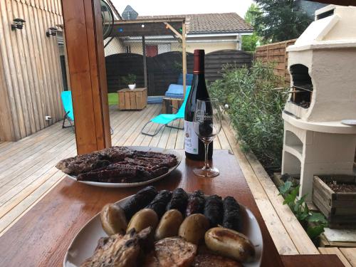 Maison bassin d'Arcachon 8 personnes, SPA, promo août gîte à louer Forêt Nézer