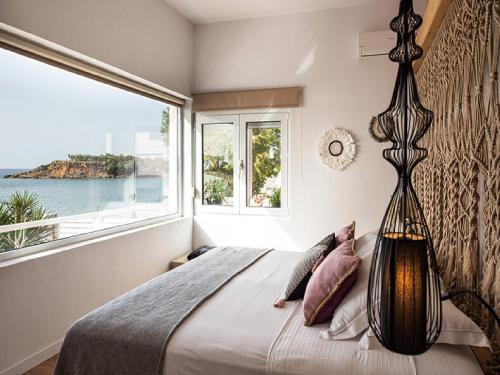 Dazzling Crete Villa 3 Bedrooms Villa Saffron Sunset Beachfront gîte à louer Agioi Apostoloi