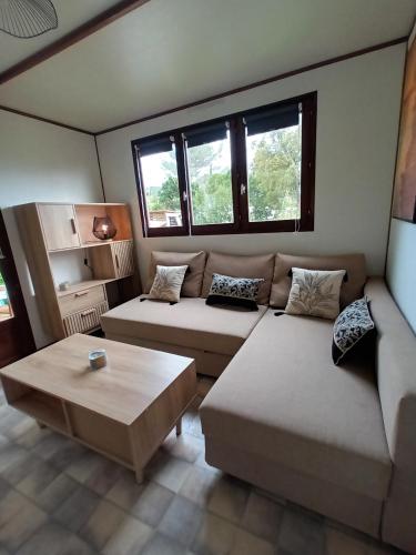 mobile home dans un coin de paradis in Le Bonfin