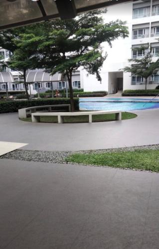 Grace Residences Pool View Free Wi-Fi near BGC and McKinley, Manila