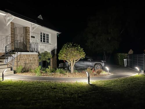 Maison familiale face à la mer (Maison familiale face a la mer) in Regneville-Sur-Mer